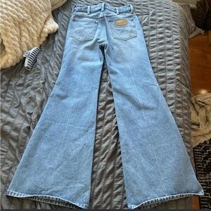 Wrangler Wanderer Light Blue High-Rise Wide Leg Jeans